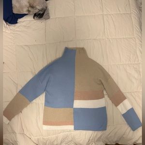 NWOT! Turtleneck patterned sweater, size S, never worn & in perfect condition